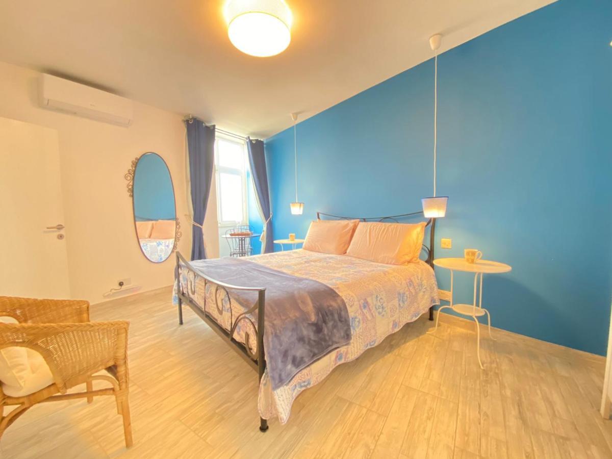 Penthouse "Maltese scent" Appartement Mellieħa Buitenkant foto