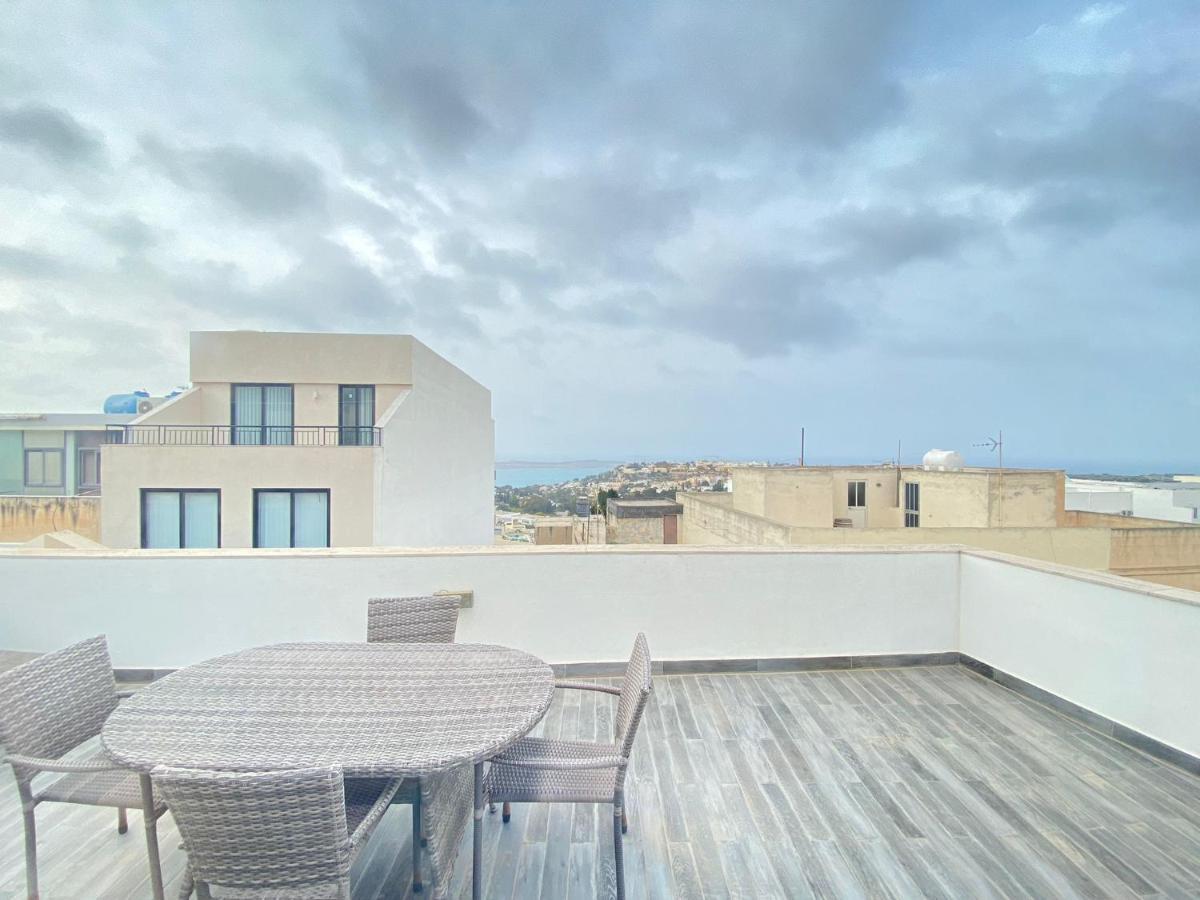 Penthouse "Maltese scent" Appartement Mellieħa Buitenkant foto