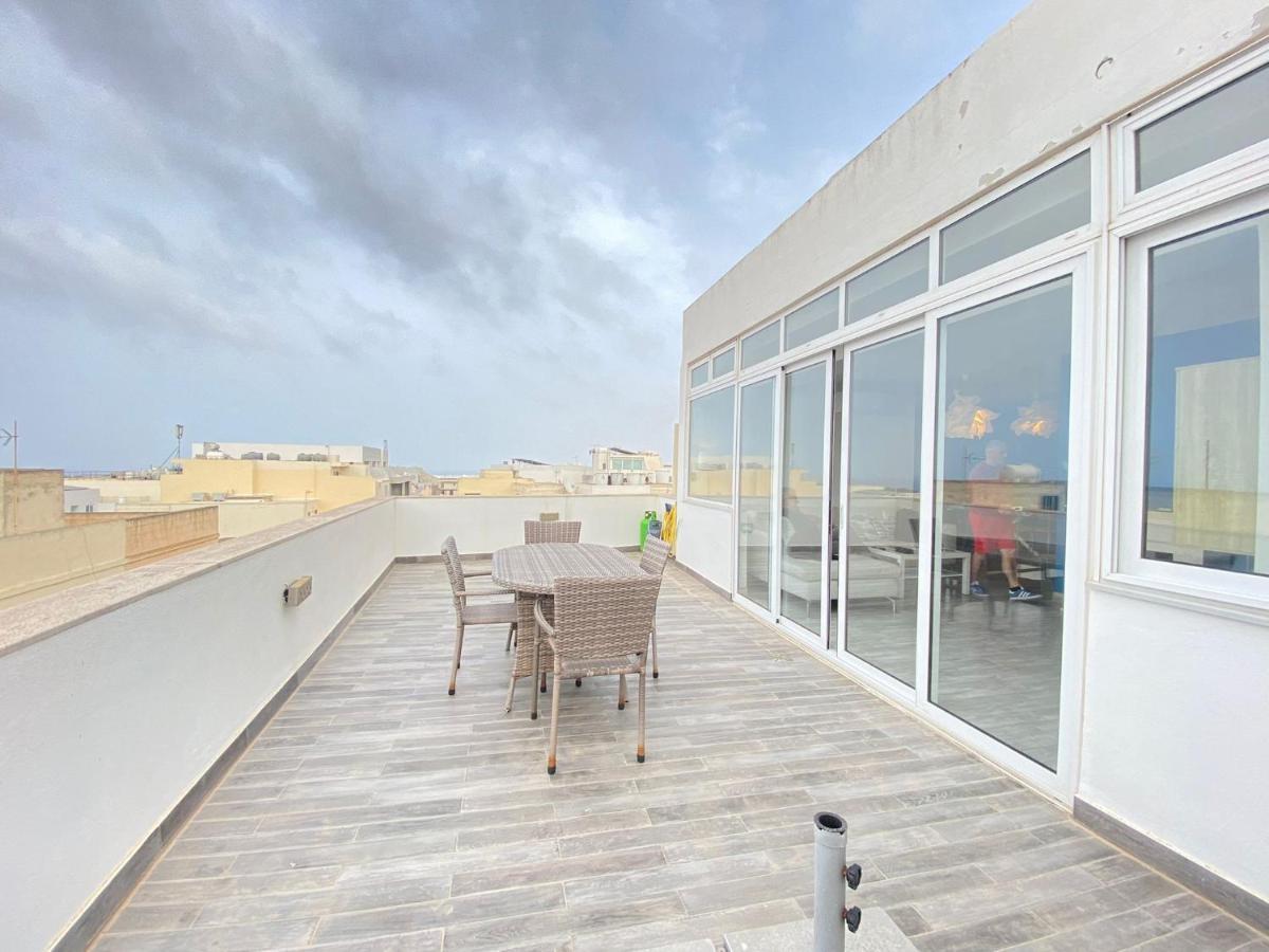 Penthouse "Maltese scent" Appartement Mellieħa Buitenkant foto
