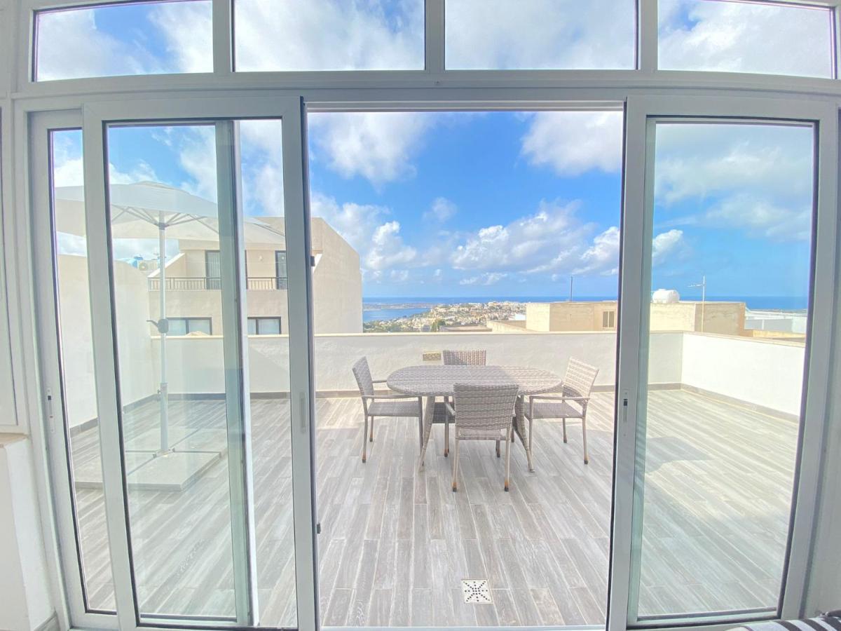 Penthouse "Maltese scent" Appartement Mellieħa Buitenkant foto