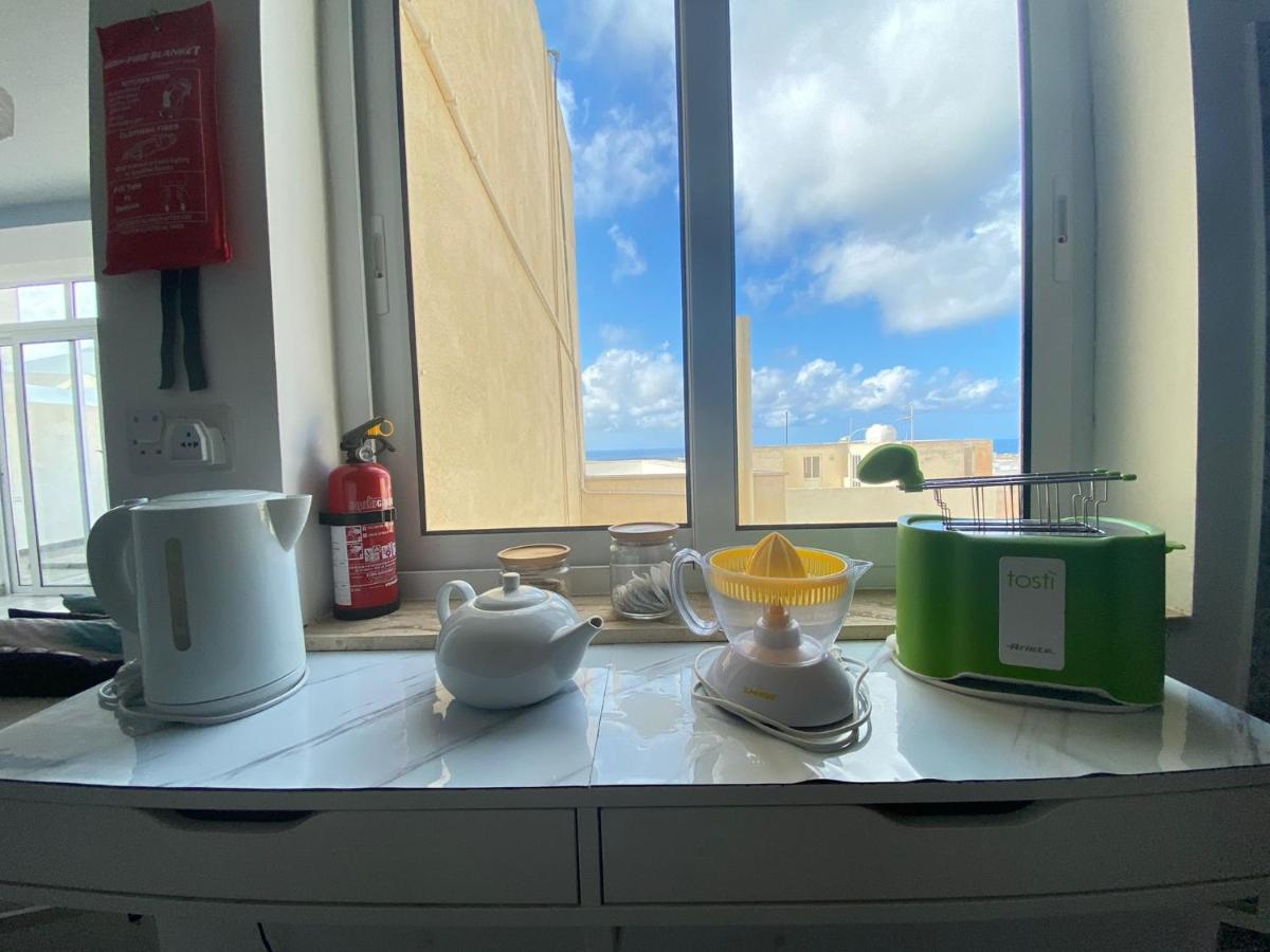 Penthouse "Maltese scent" Appartement Mellieħa Buitenkant foto