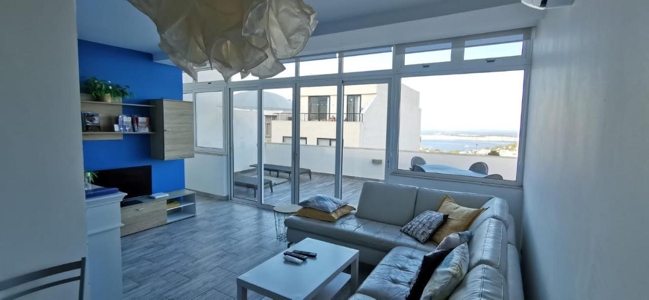 Penthouse "Maltese scent" Appartement Mellieħa Buitenkant foto