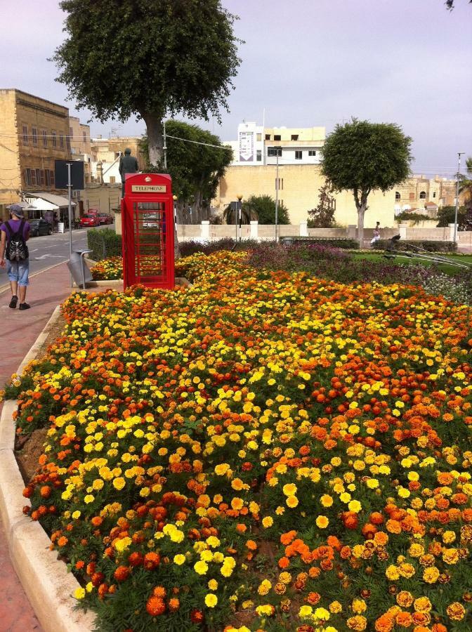 Penthouse "Maltese scent" Appartement Mellieħa Buitenkant foto
